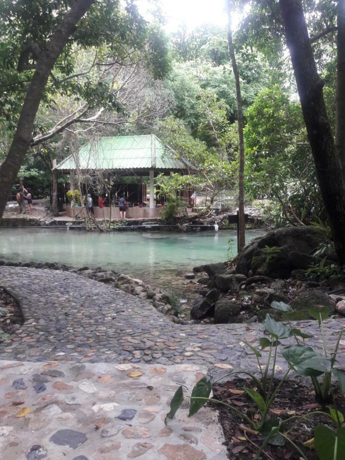 Savika Guesthouse Ranong Exterior photo